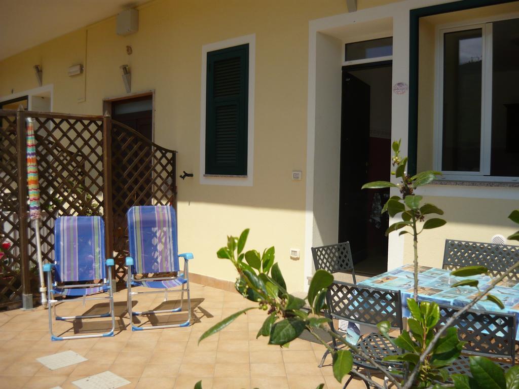 Agriturismo Le Collinette Villanova d'Albenga Camera foto