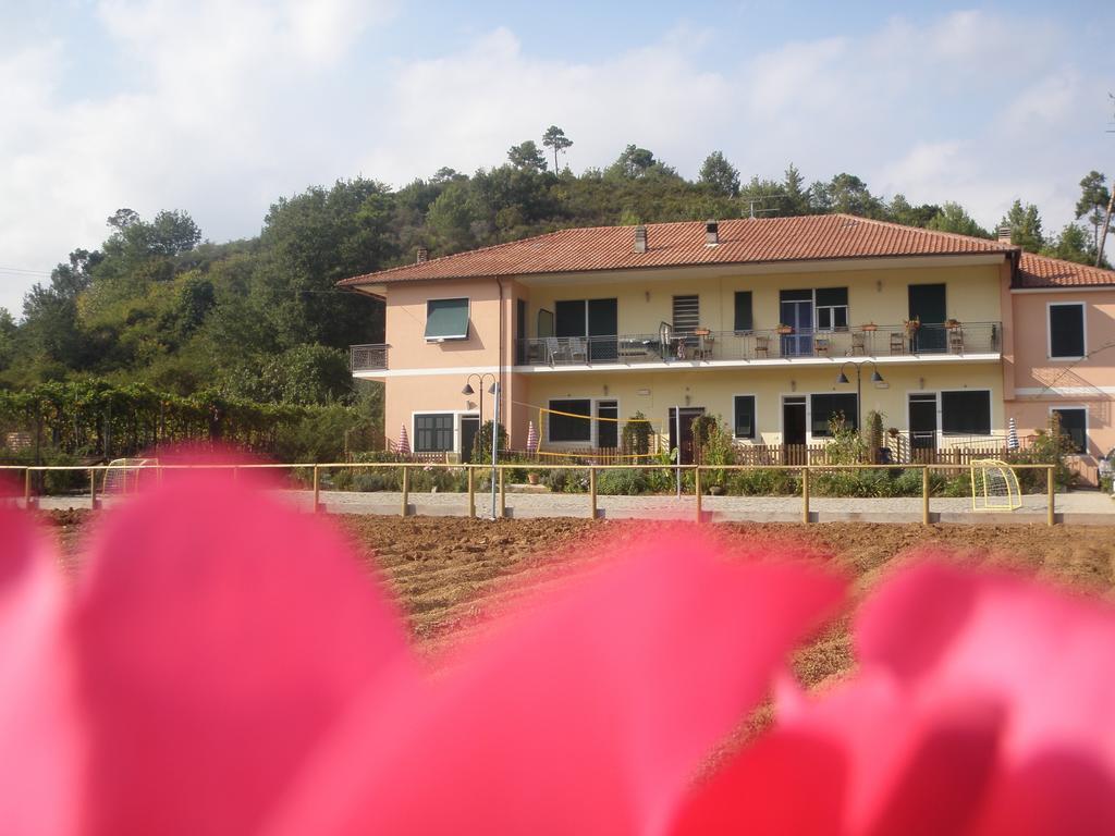Agriturismo Le Collinette Villanova d'Albenga Esterno foto